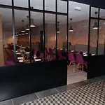 普瓦捷未来影视城美居酒店 酒店 沙斯讷伊迪普瓦图