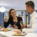 普瓦捷未来影视城美居酒店 酒店 沙斯讷伊迪普瓦图