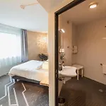普瓦捷未来影视城美居酒店 4* 沙斯讷伊迪普瓦图