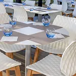 Mercure Poitiers Site Du Futuroscope מלון שאסנוי-דו-פוואטו