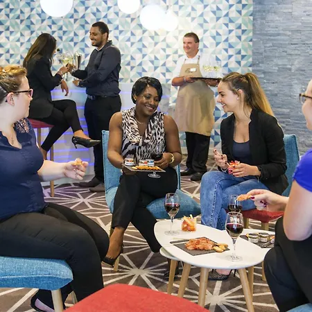 Mercure Poitiers Site Du Futuroscope 4*