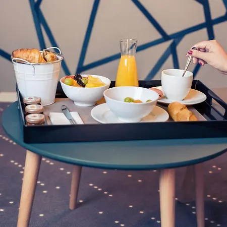 מלון Mercure Poitiers Site Du Futuroscope 4*