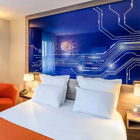 Mercure Poitiers Site Du Futuroscope ホテル 4*