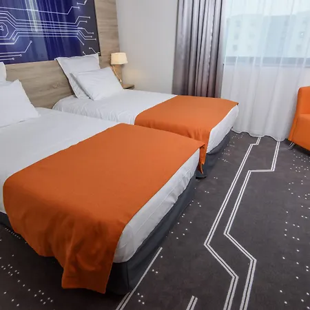 Отель Mercure Poitiers Site Du Futuroscope 4*