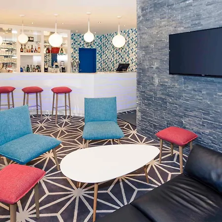 Mercure Poitiers Site Du Futuroscope מלון 4*