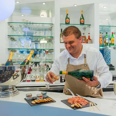 מלון Mercure Poitiers Site Du Futuroscope שאסנוי-דו-פוואטו