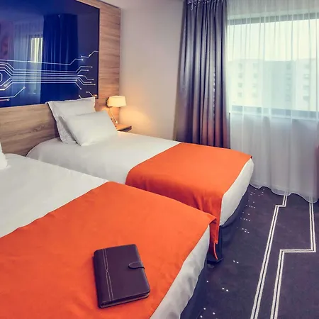 Hotel Mercure Poitiers Site Du Futuroscope 4*