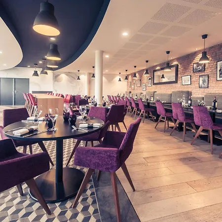 Mercure Poitiers Site Du Futuroscope 호텔 4*