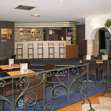 Mercure Poitiers Site Du Futuroscope ホテル 4*