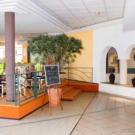 Mercure Poitiers Site Du Futuroscope 4* Чассенеуил-Ду-Поитоу
