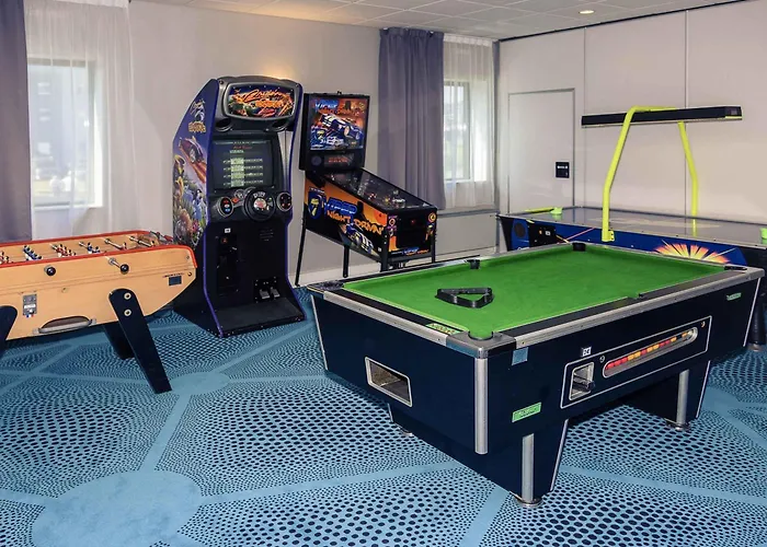 Hotel Mercure Poitiers Site Du Futuroscope 4*