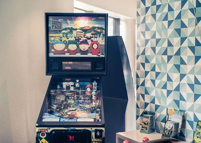 Hotel Mercure Poitiers Site Du Futuroscope 4*