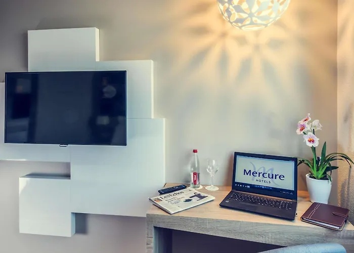 Hotel Mercure Poitiers Site Du Futuroscope 4*