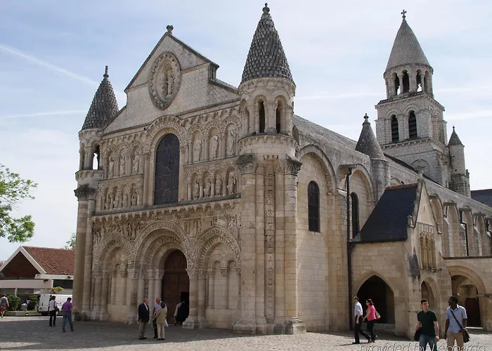 Mercure Poitiers Site Du Futuroscope Hotel 4*