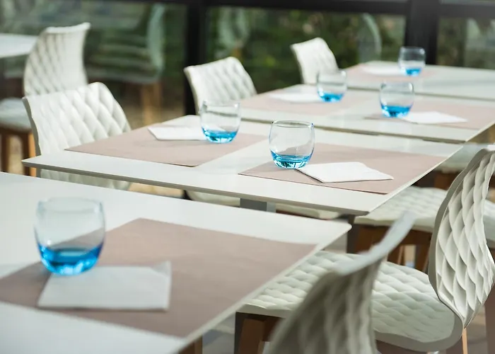 Mercure Poitiers Site Du Futuroscope Hotel 4*