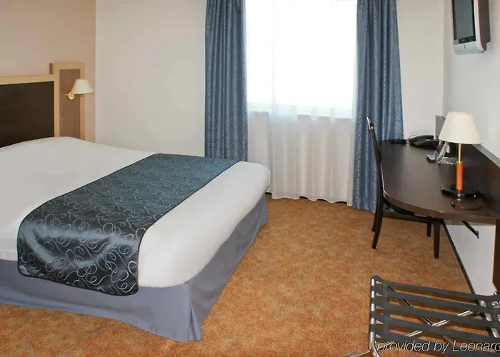 Mercure Poitiers Site Du Futuroscope Hotel 4*